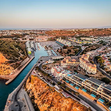 Stunning Marina View Appartement Albufeira