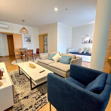 Stunning Marina View Appartement Albufeira